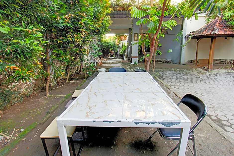 OYO Life 93257 Kos Anugerah