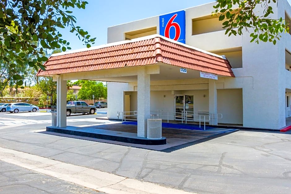 Motel 6-Tempe, AZ - Phoenix - Priest Dr