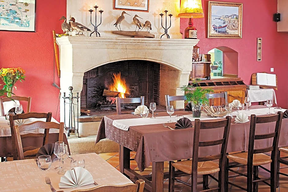 Logis Hotel Restaurant Le Flamant Rose camargue