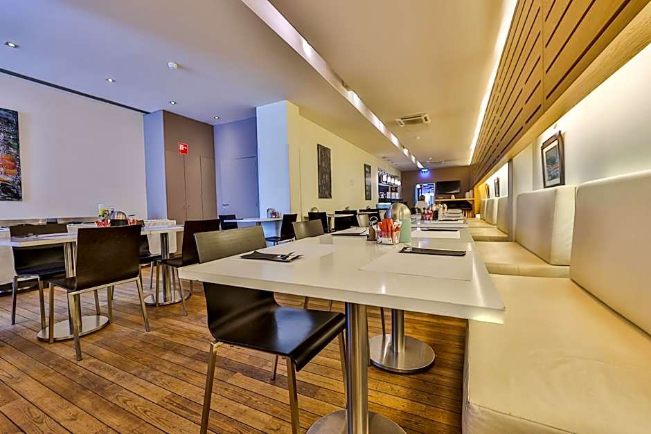 Hotel Husa De La Couronne