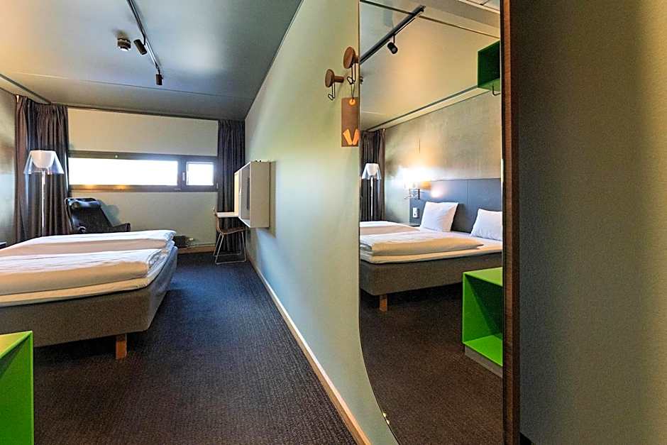 Comfort Hotel Runway