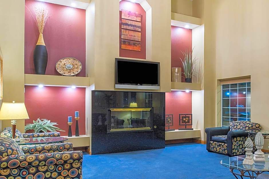 Ramada by Wyndham Springfield North