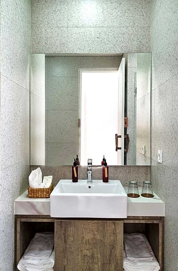 Adiwana Jelita Sejuba Natuna