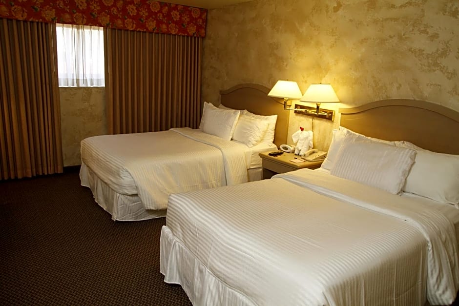 Ramada by Wyndham Viscount Suites Tucson East