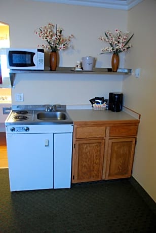 Standard Room, 2 Queen Beds, Kitchenette