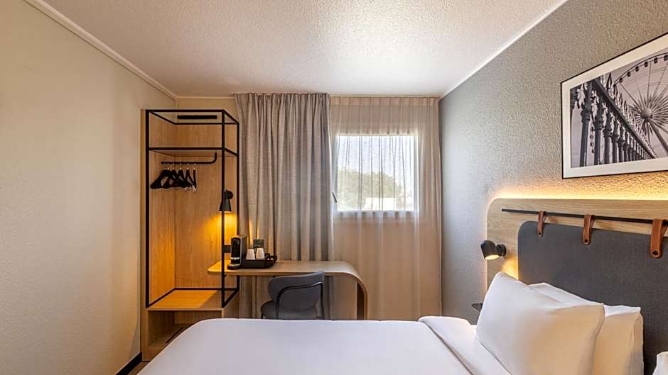 Campanile PRIME - Paris Bobigny
