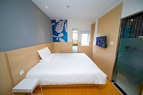 Huazhu - Superior BedRoom