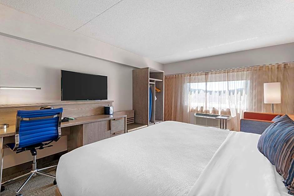 Best Western Plus Landmark Inn