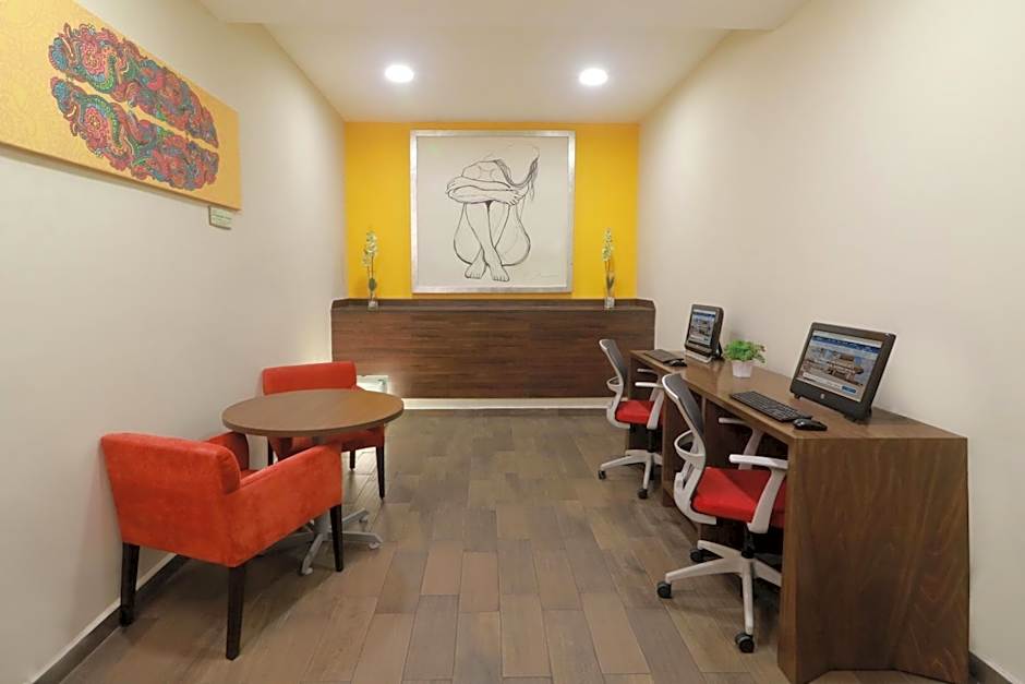 Wyndham Garden Guadalajara Acueducto