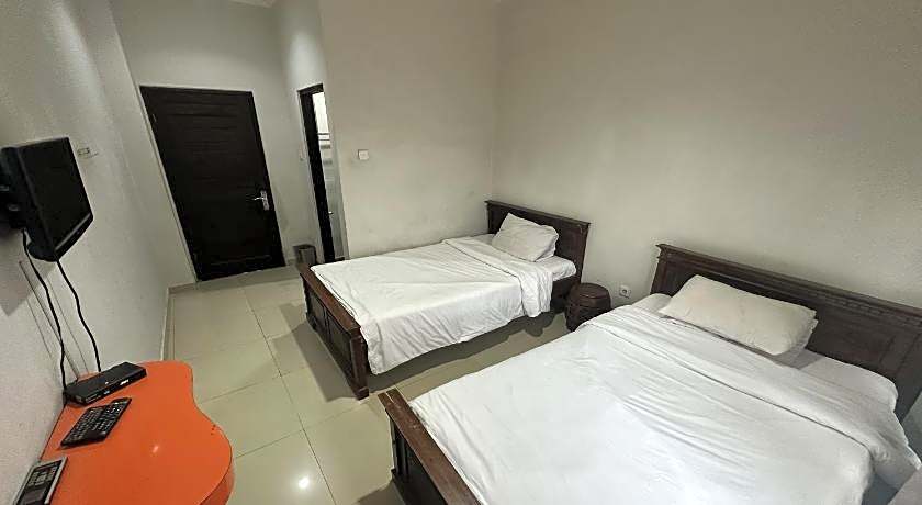 Hotel Warta Dua