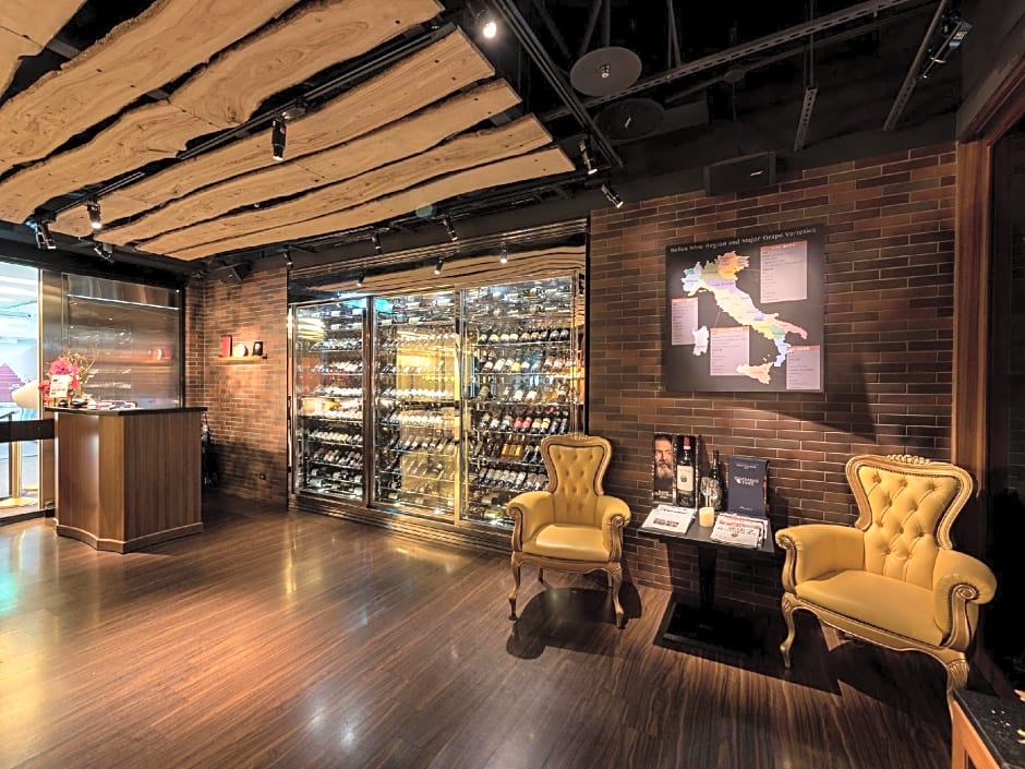 Grand Victoria Hotel