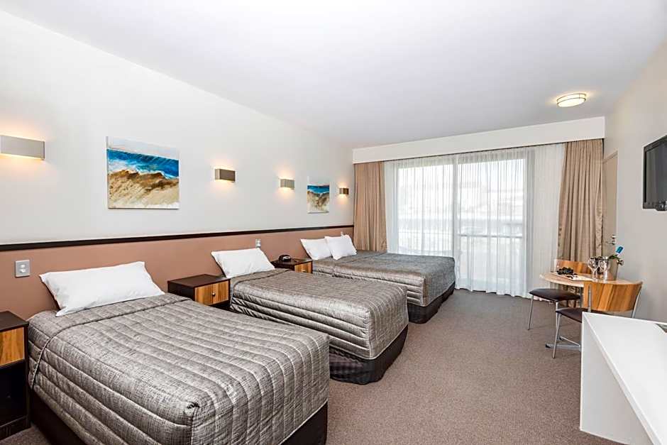 Photo 1 of 50 of Macquarie 4 Star