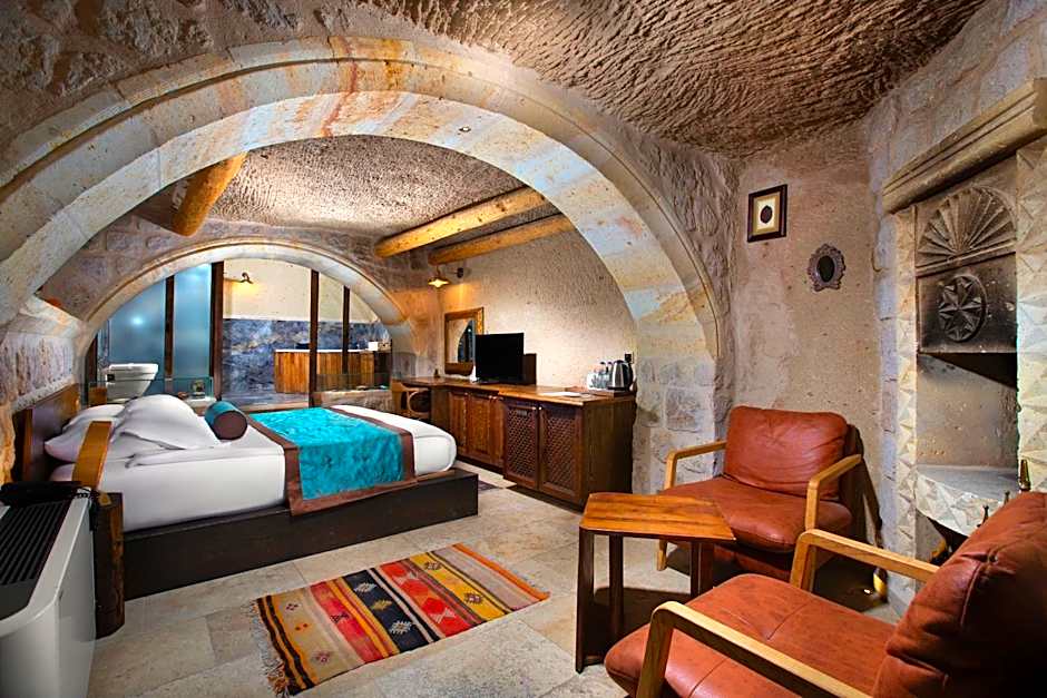 Cappa Via Cave Hotel