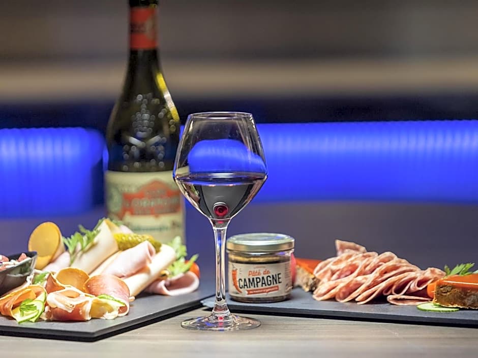 Mercure Paris Massy Gare TGV