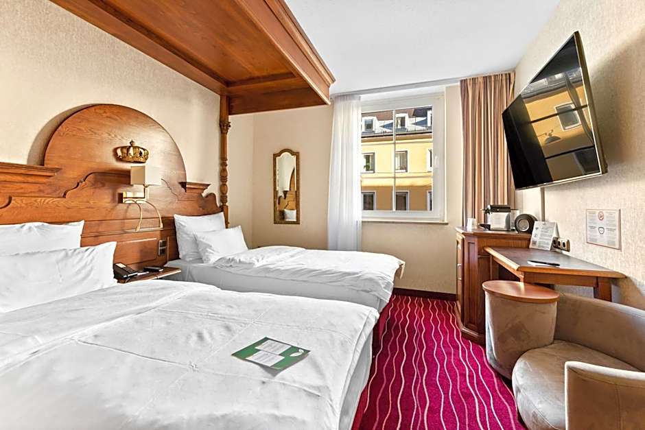 Kings Hotel First Class