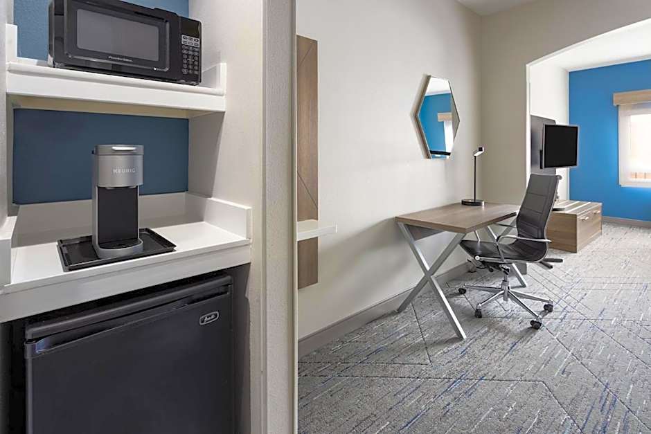 Holiday Inn Express & Suites Leesburg - Historic District by IHG