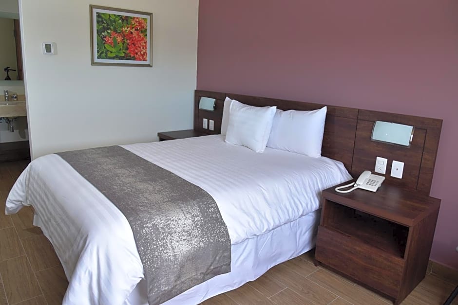 Lithio Hotel