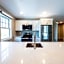 Long Beach Suites