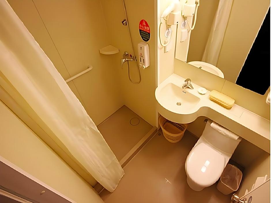 GreenTree Inn Qingdao Jiaozhou Bus Terminal Station Haier Avenue Express Hotel