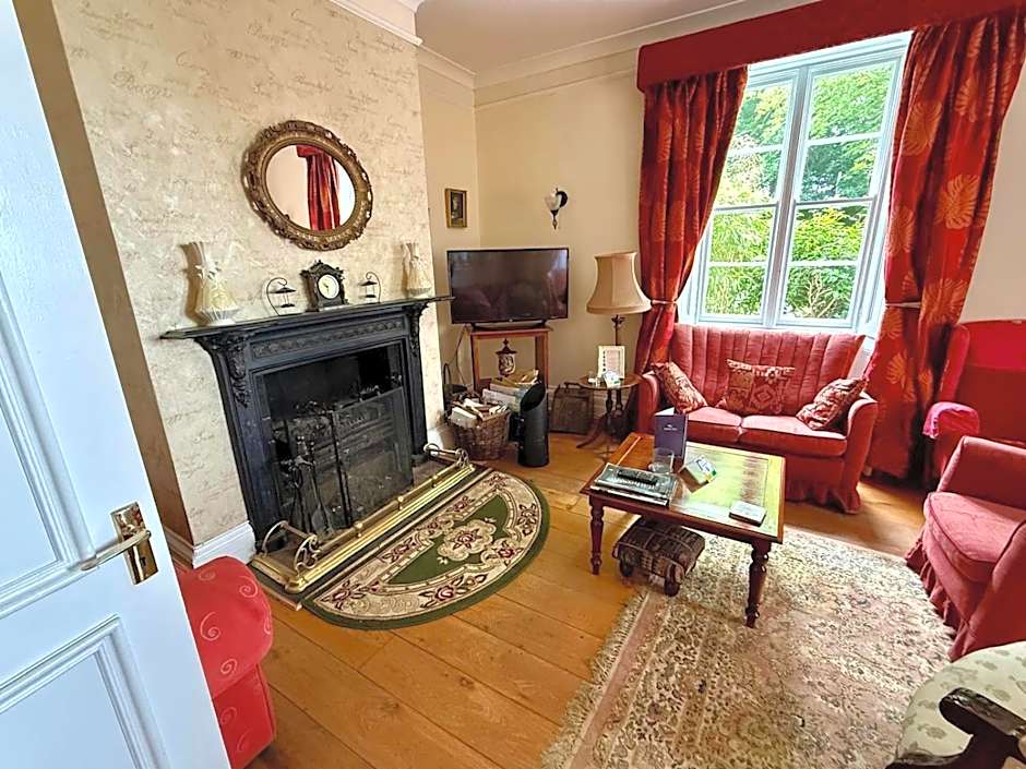 Robin Hill House B&B