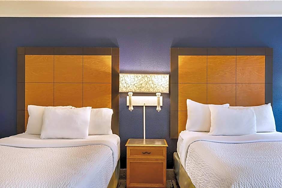 La Quinta Inn & Suites by Wyndham Albuquerque West