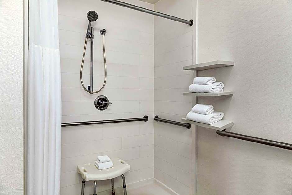Hampton Inn By Hilton Paris