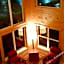 Rolling Hills Lodge