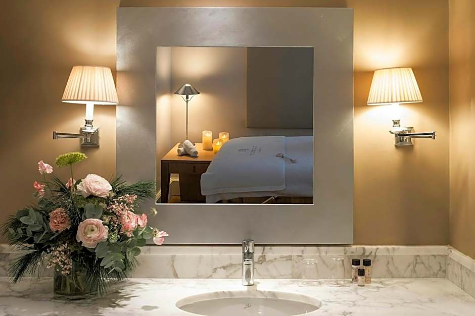 Hotel Castille Paris