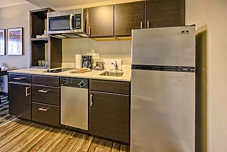 Studio, 1 King Bed with Sofa bed (1 King Bed and 1 Double Sofa Bed)