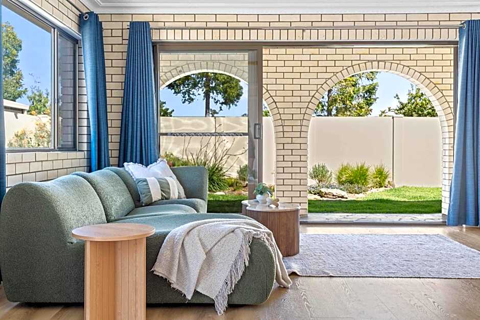 Bribie Beach House with Pool - Walk to Surf & Shops