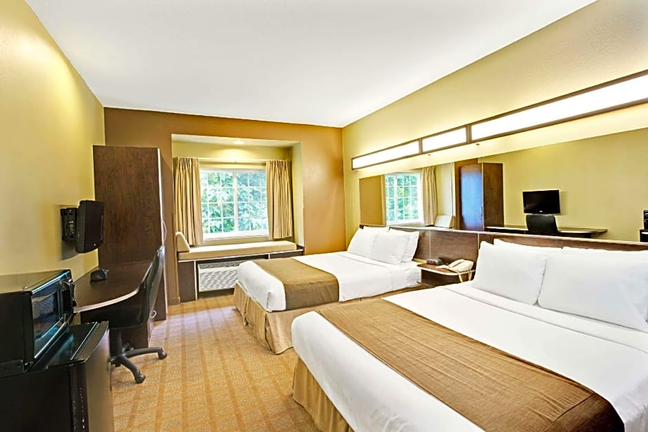 Microtel Inn &amp; Suites By Wyndham Bryson City