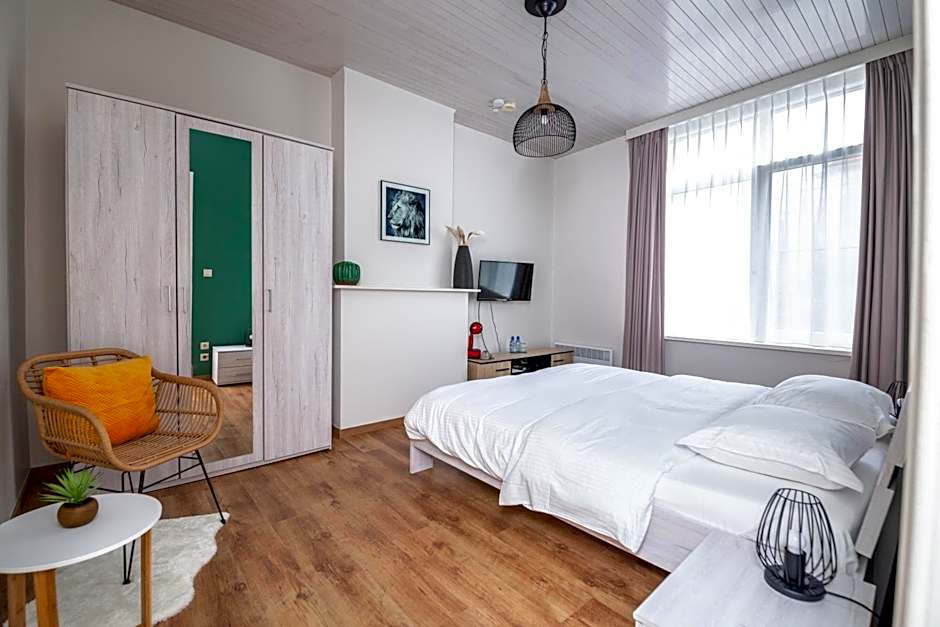Photo 1 of 4 of Double Room with Private Bathroom
