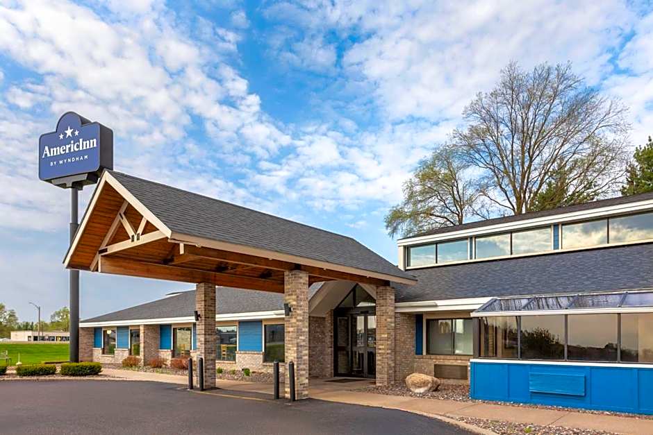 AmericInn by Wyndham Chippewa Falls