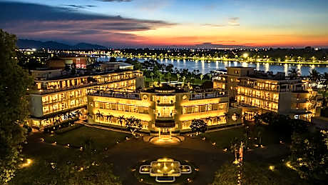 Azerai La Residence Hue