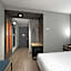 Tru by Hilton Manteca