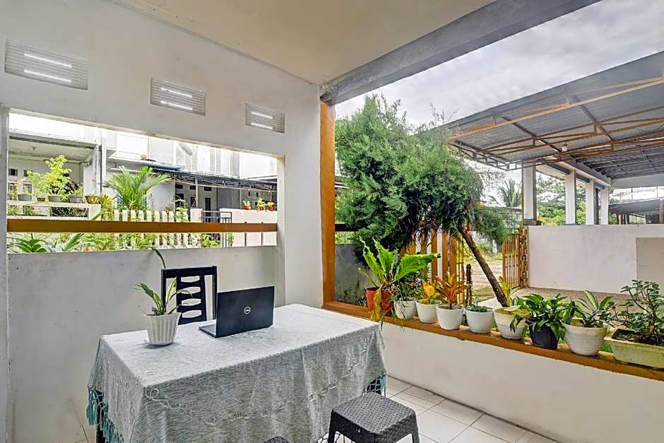 OYO 92714 Miracle Kost