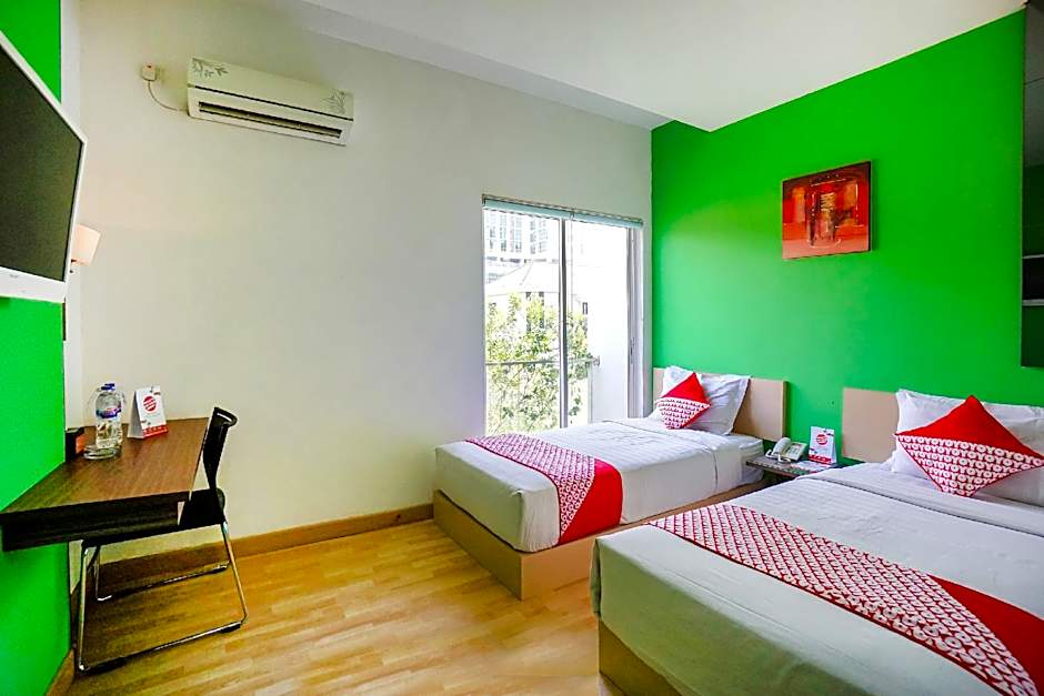 OYO 770 De Nearby Hotel