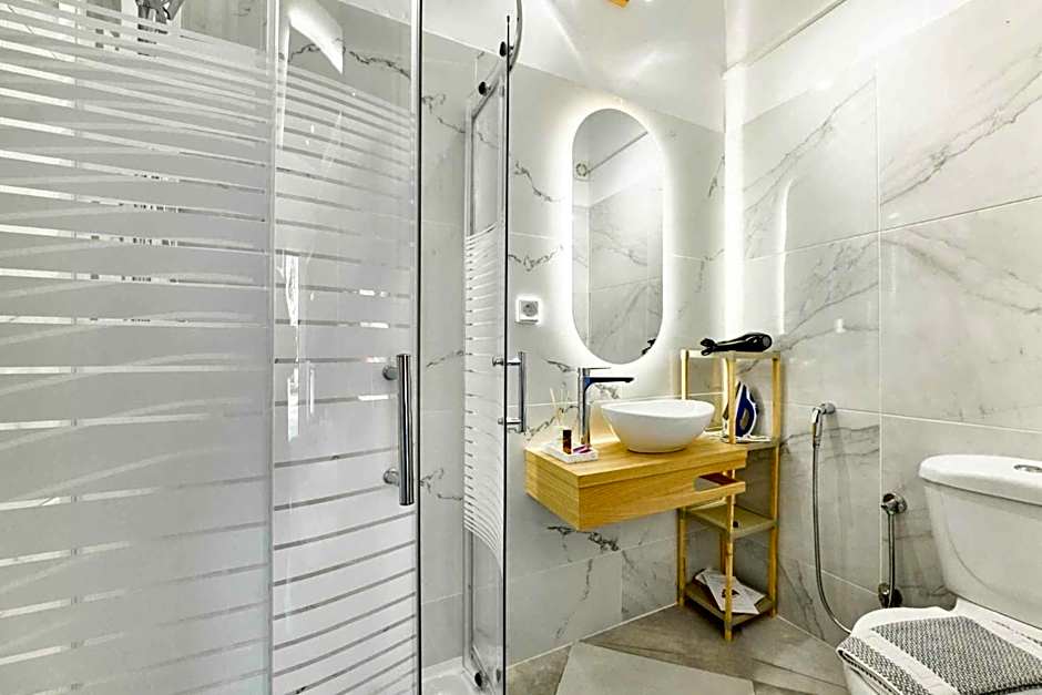 Villa Gereoudis SeaView Apartments-Pool & Bar