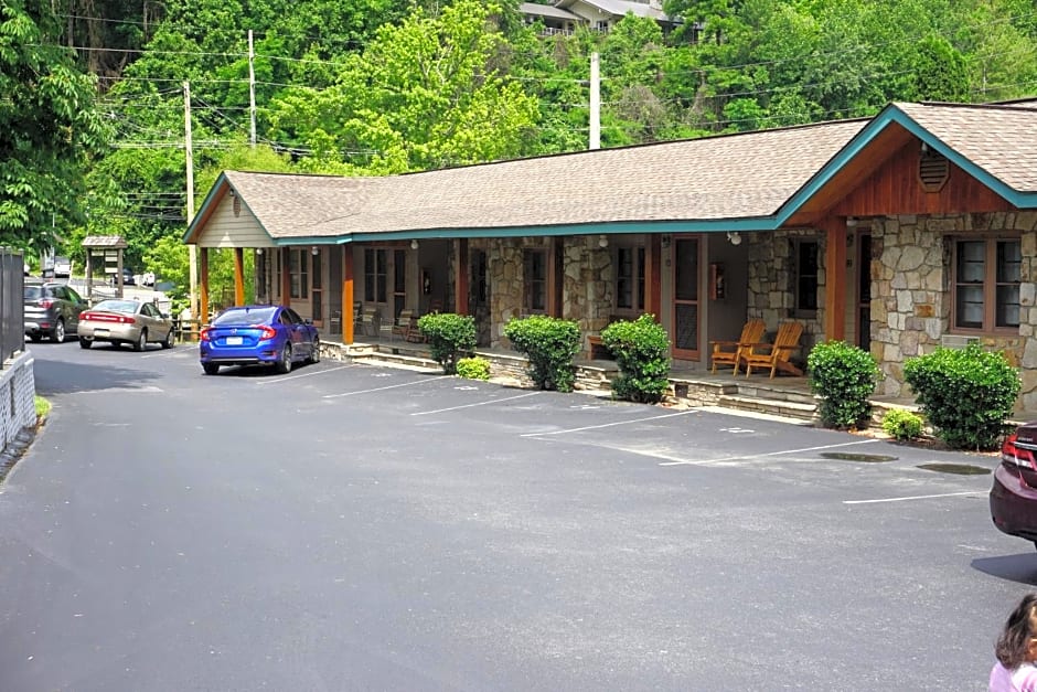 Marshall's Creek Rest Motel