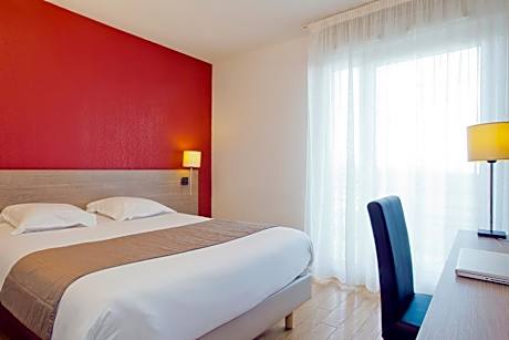 Apartment (4 Adults)