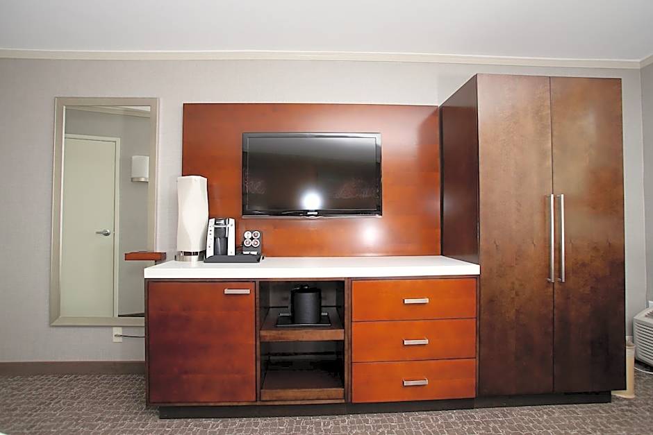 Holiday Inn Long Beach - Airport By IHG