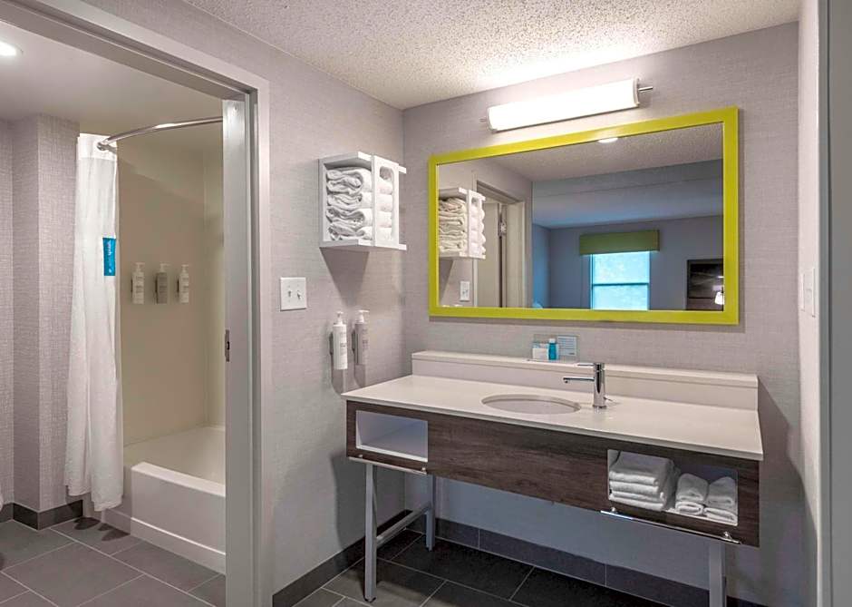 Hampton Inn By Hilton & Suites Burlington