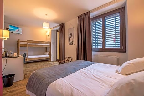 Classic Quadruple Room (4 people) - Non-Smoking