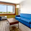 Holiday Inn Express & Suites Milwaukee - West Allis By IHG