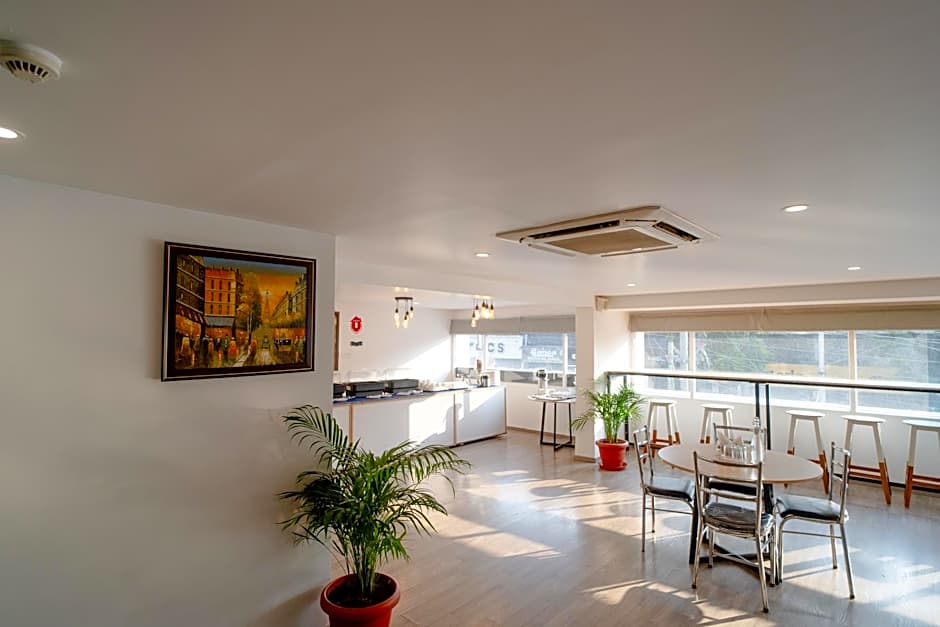 HOTEL ASRANI INTERNATIONAL