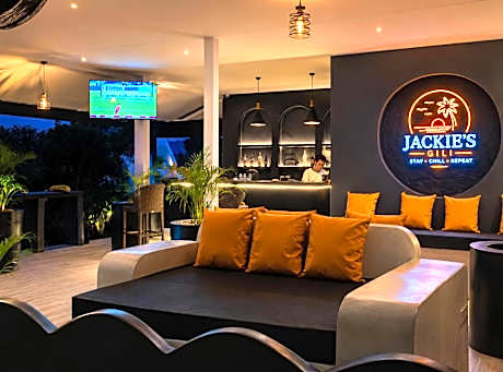 Jackies Gili Beach Club