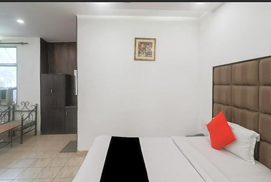 Goroomgo Motel Maurya Chandigarh