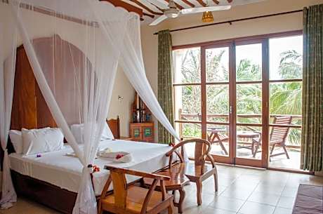 Double or Twin Room with Courtyard View