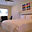 Diane Oceanfront Suites