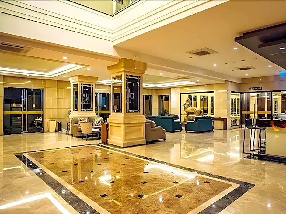 March Hotel